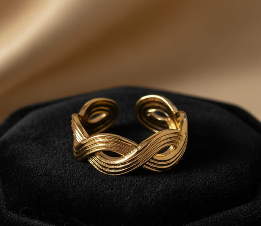 Cross Bow Ring