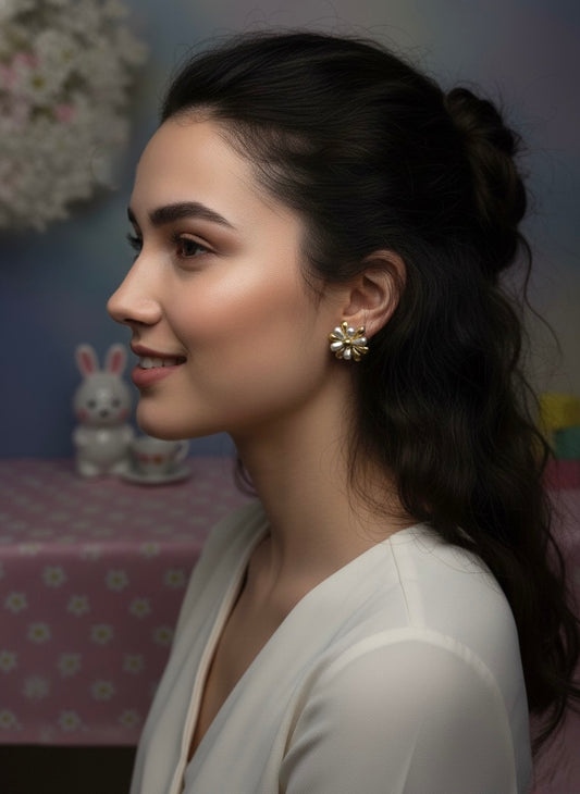 Glided Bloom Stud Earring