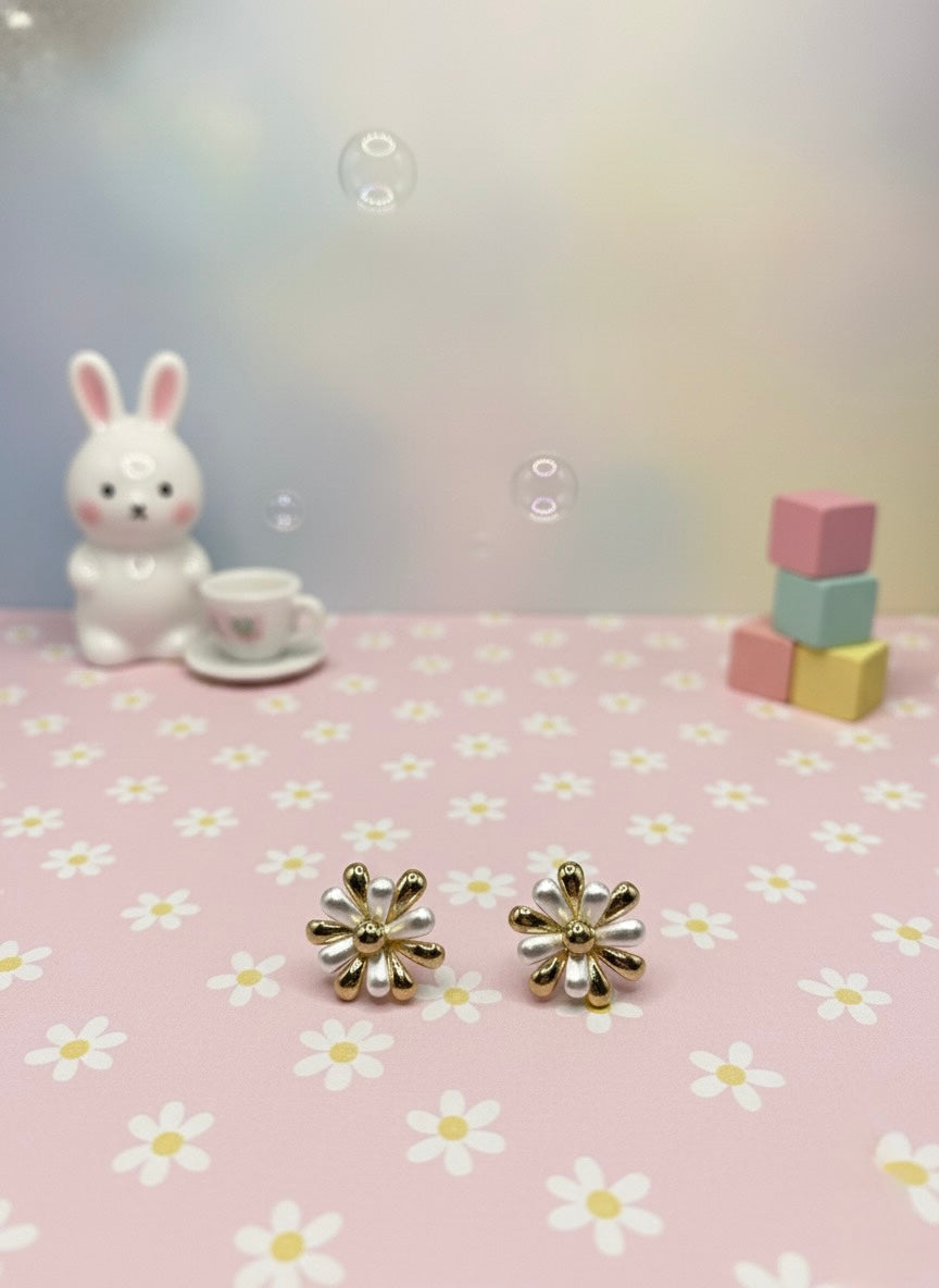 Glided Bloom Stud Earring