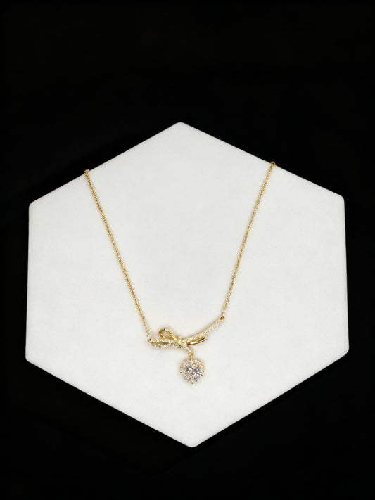 Gold Tone Bow Knot Pendant Necklace