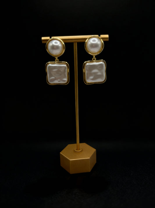 Pearl Drop Earring