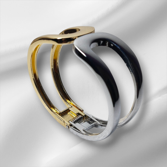 Scalloped Bangle Bracelet