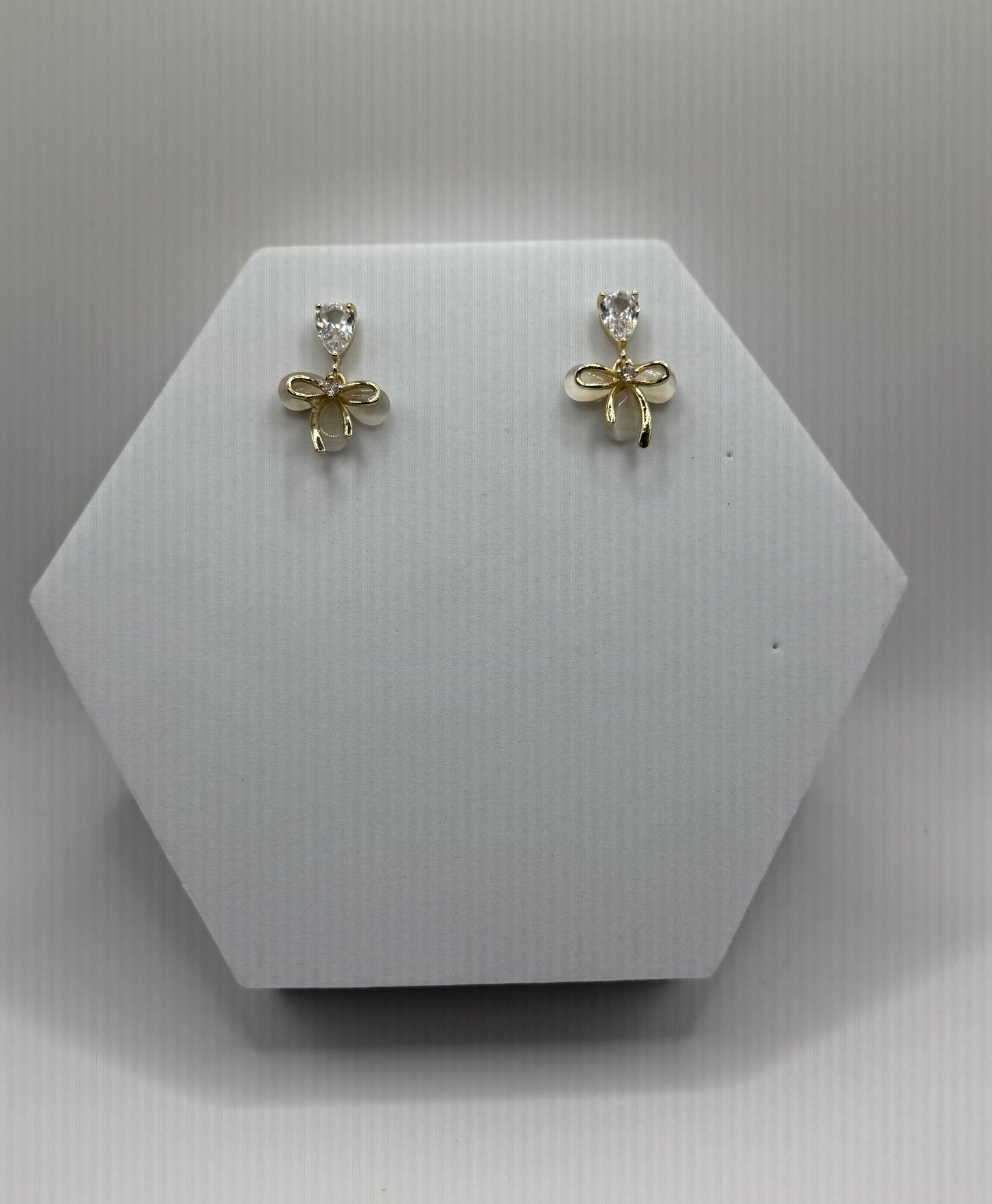 Small Bow Earring