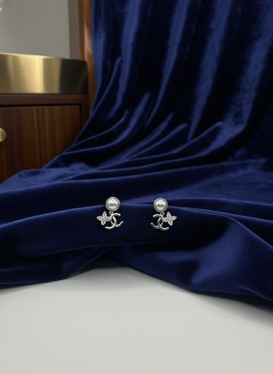 Starry Pearl Charms Earring