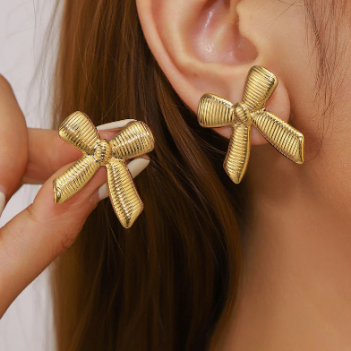 Bow Earrings (Gold)