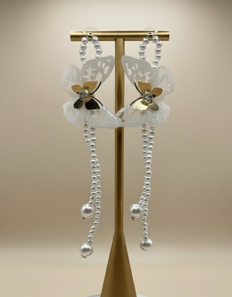Butterfly Pearl Long Earring