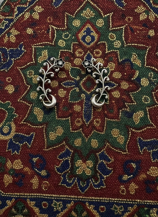Ear cuff