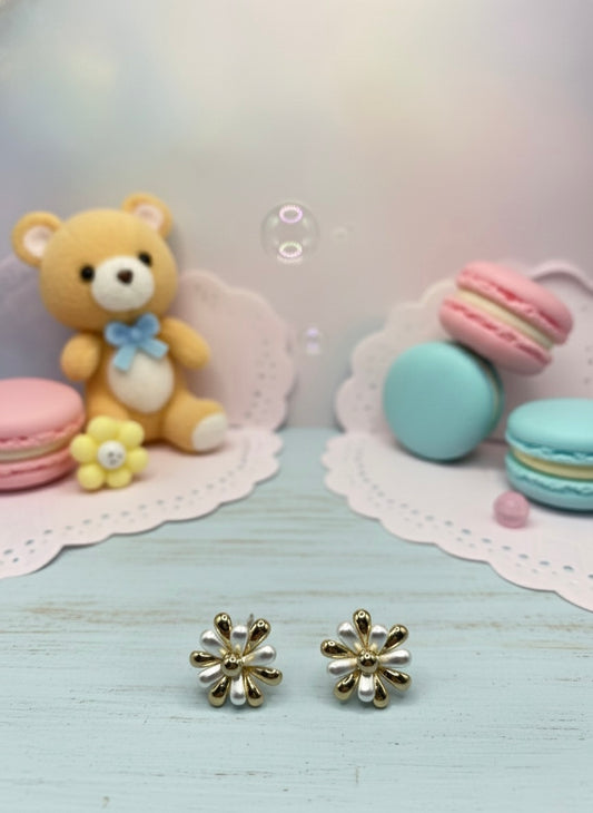 Glided Bloom Stud Earring
