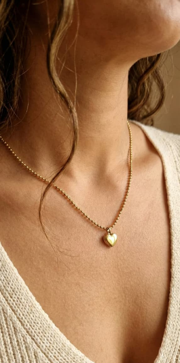 Gold Heart Pendant Necklace