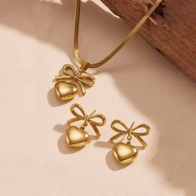 Gold Plated Anti Tarnish Bow Heart Themed Jewellery Set