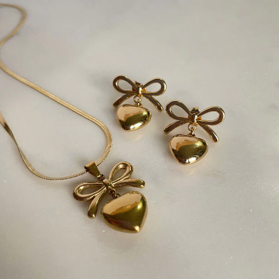 Gold Plated Anti Tarnish Bow Heart Themed Jewellery Set