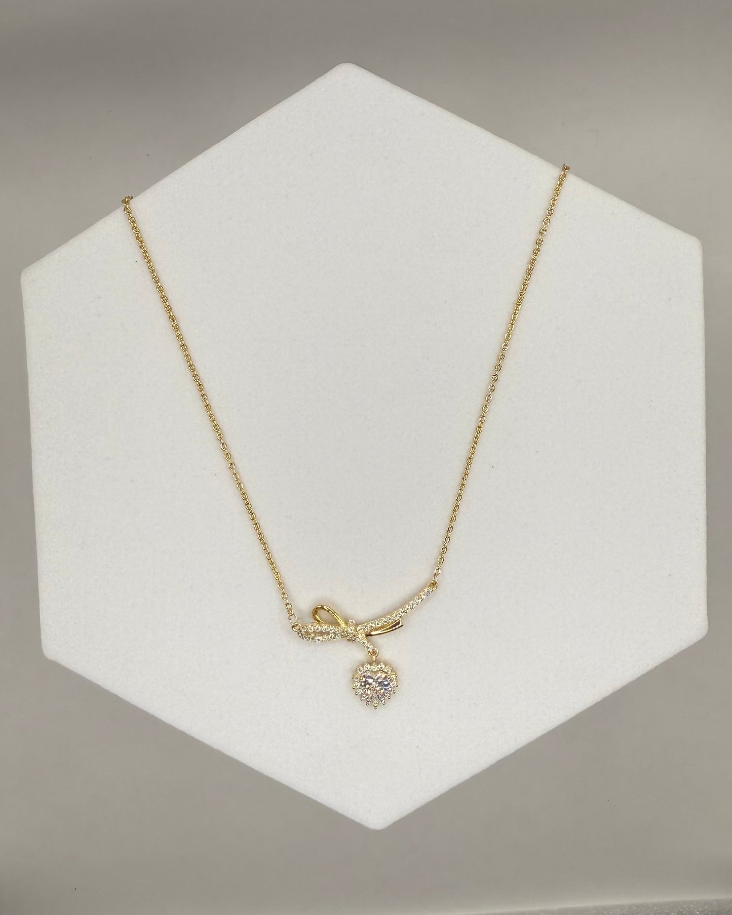 Gold Tone Bow Knot Pendant Necklace