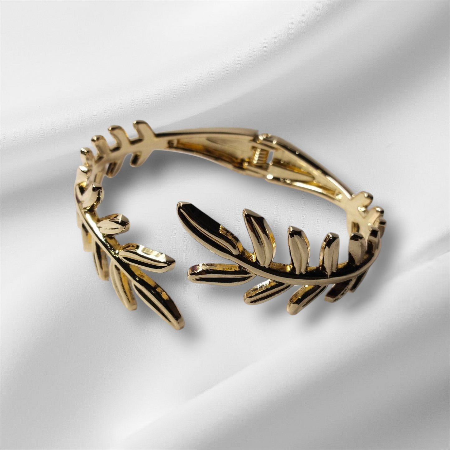 Leaf Bangle Bracelet