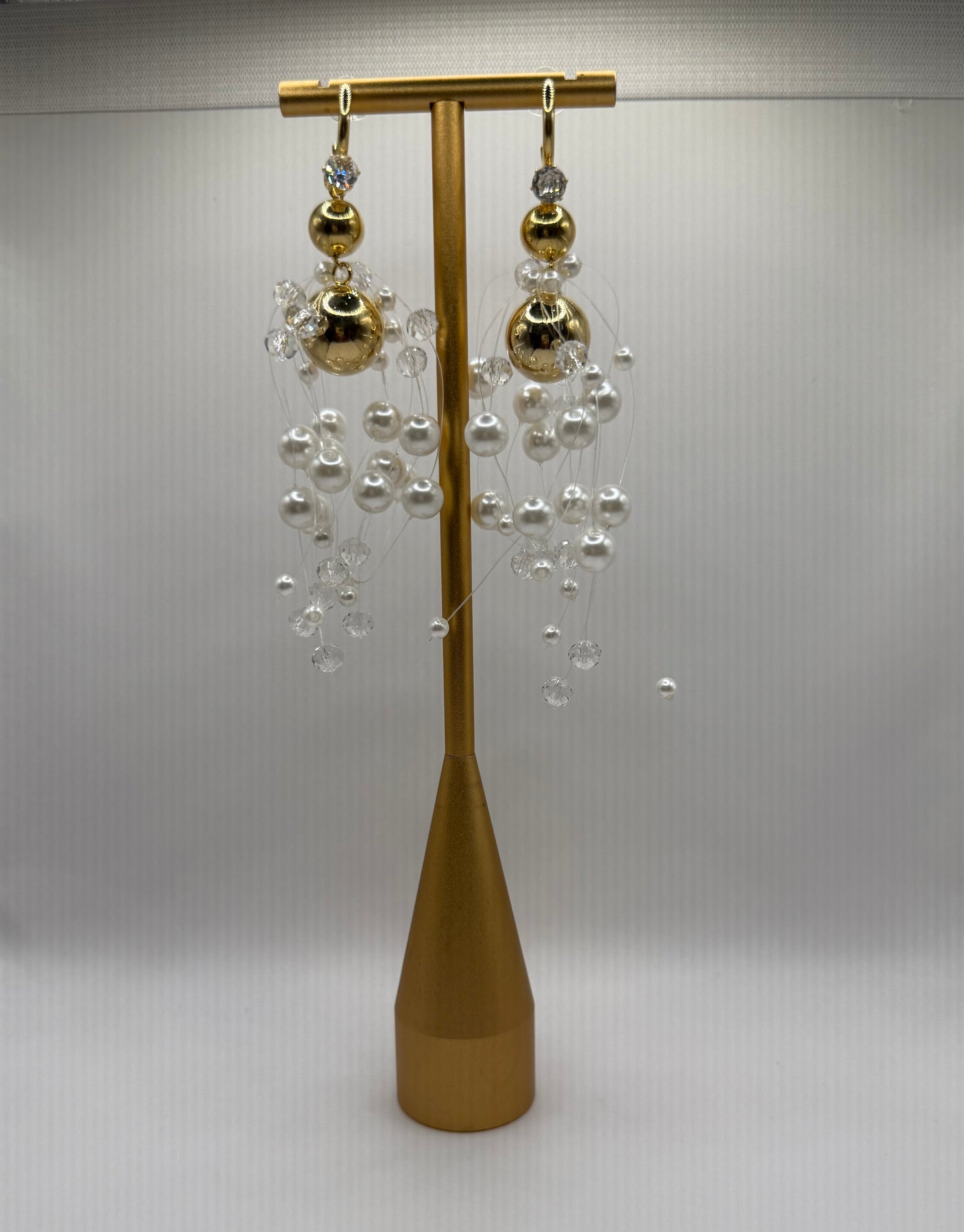 Pearl Cluster Long Earring