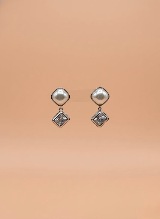 Pearl Solitaire Drops Earring