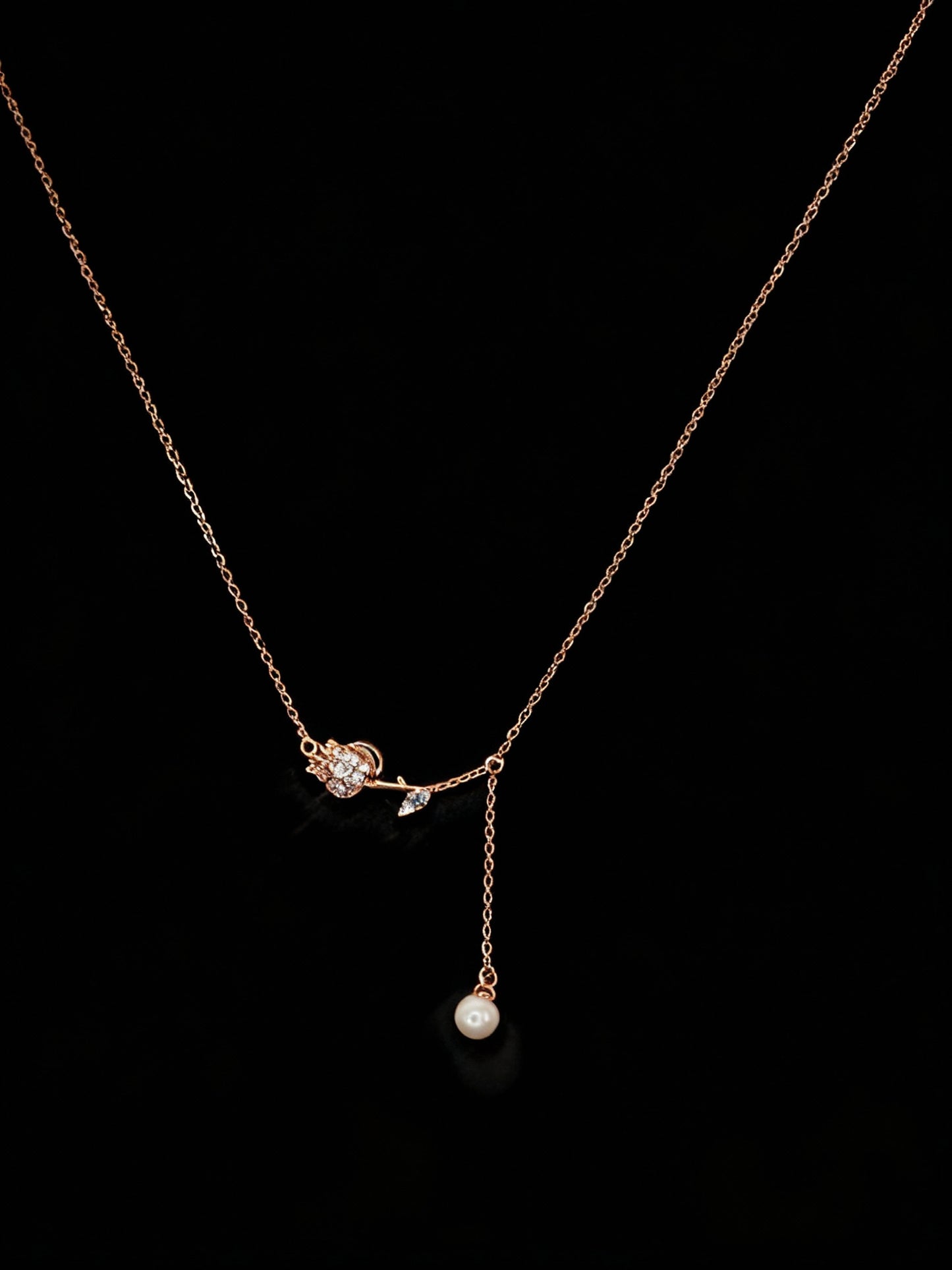 Rose Gold Leaf Pendant Necklace