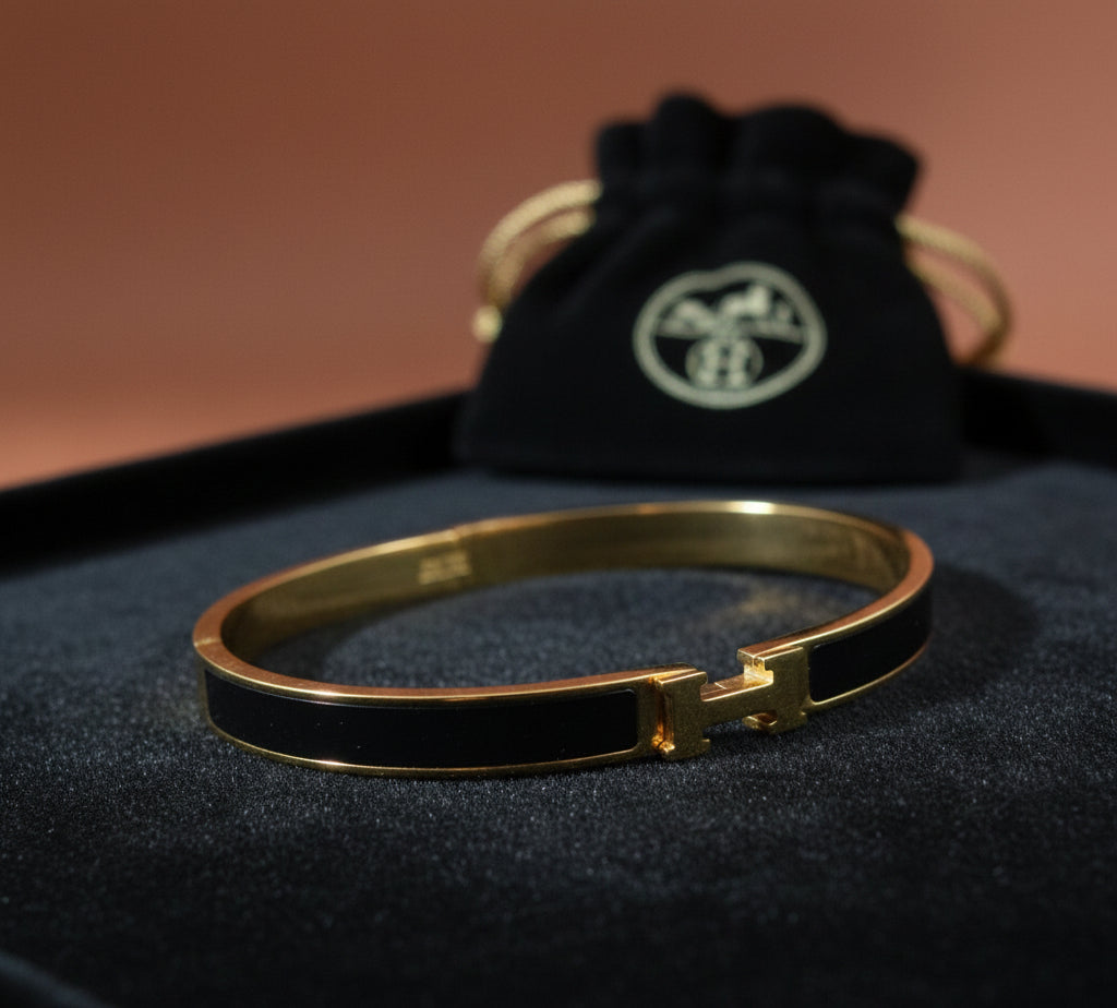 The Signature H Cuff