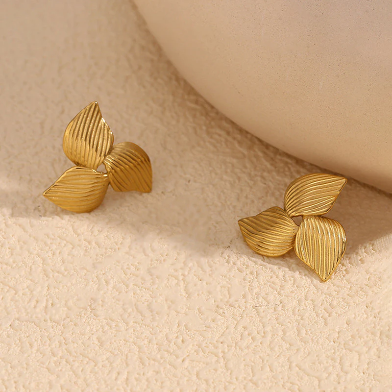 Three Leaf Earing
